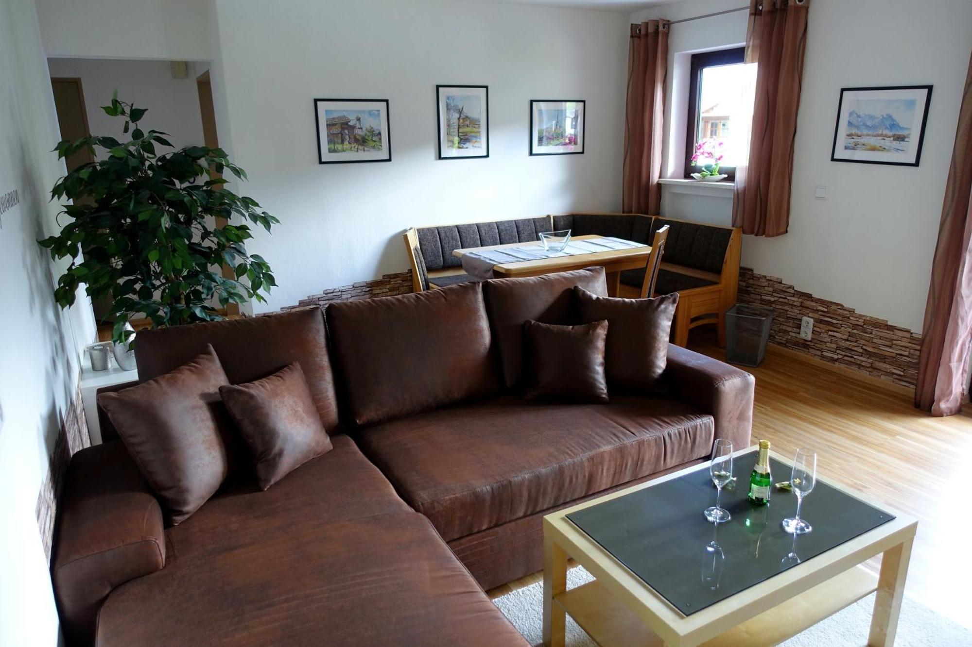 Ferienwohnung Ariane Гармиш-Партенкирхен Экстерьер фото